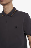 Fred Perry Polo Gunmetal / 1964 Gold / Black