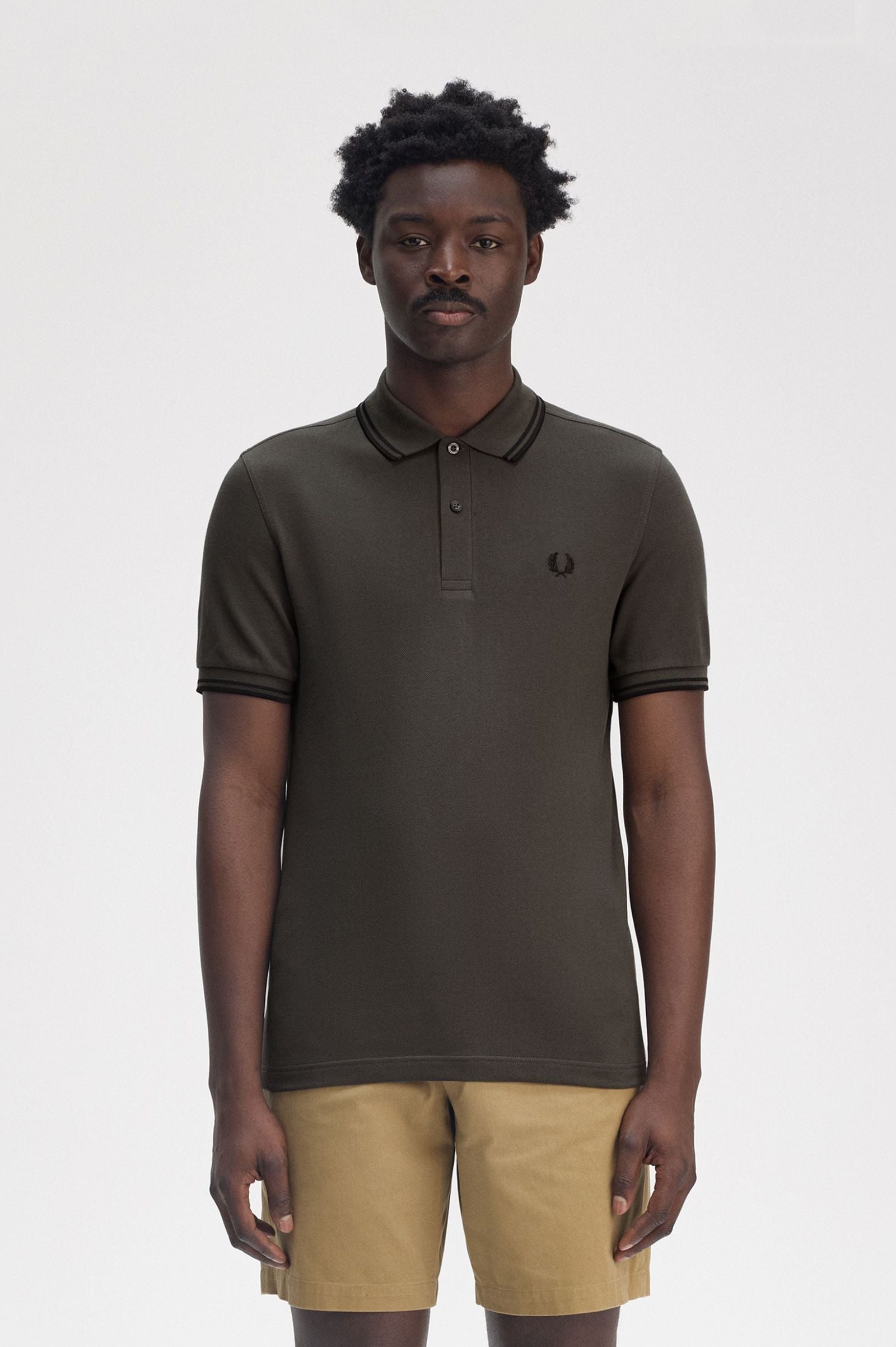 新品　Fred Perry ポロシャツ BLACK / FIELD GREEN M3600_U70_V2_Q125_MOD1_FRONT_2